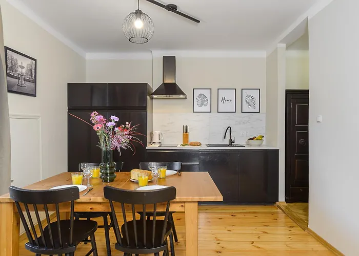 P&o Podwale * Varsavia