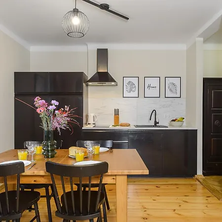 P&o Podwale * Warszawa